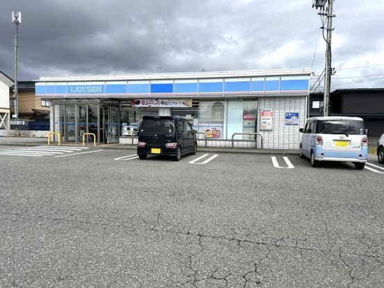 detached 秋田県潟上市飯田川飯塚字塞ノ神
地図を見る