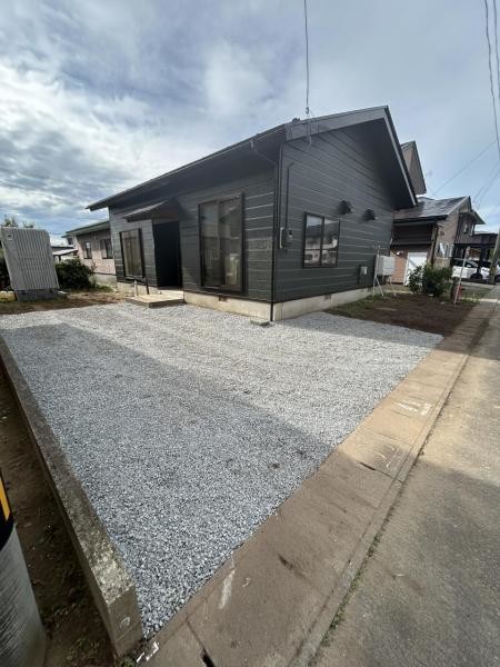 detached 秋田県潟上市飯田川飯塚字塞ノ神
地図を見る