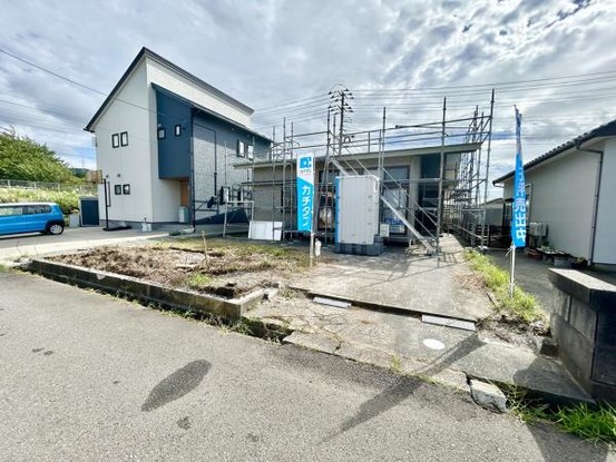 detached 秋田県にかほ市平沢字立沢
地図を見る