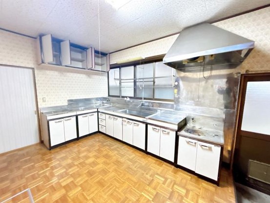 detached 山形県酒田市新橋１丁目
地図を見る