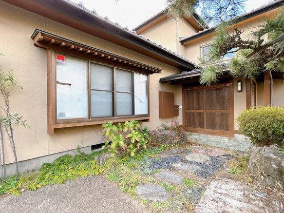 detached 山形県酒田市北新橋１丁目
地図を見る