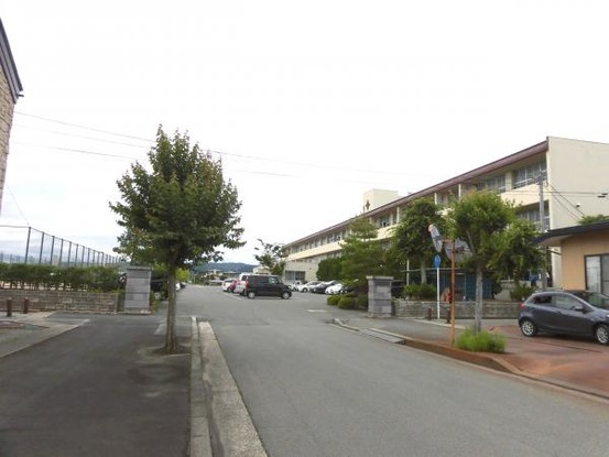 detached 山形県山形市鉄砲町３丁目3-11　フェアリーテール　2-E