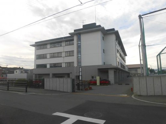 detached 山形県山形市鉄砲町３丁目3-11　フェアリーテール　2-E