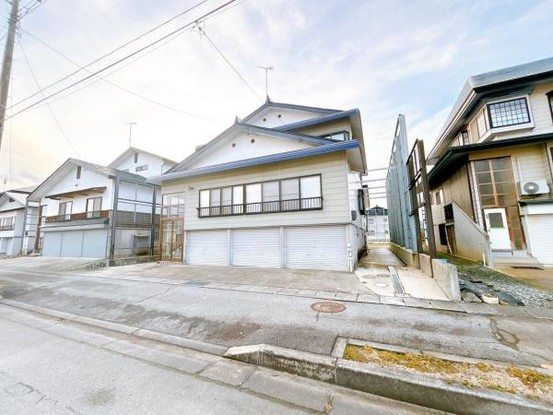 detached 山形県山形市鉄砲町３丁目3-11　フェアリーテール　2-E