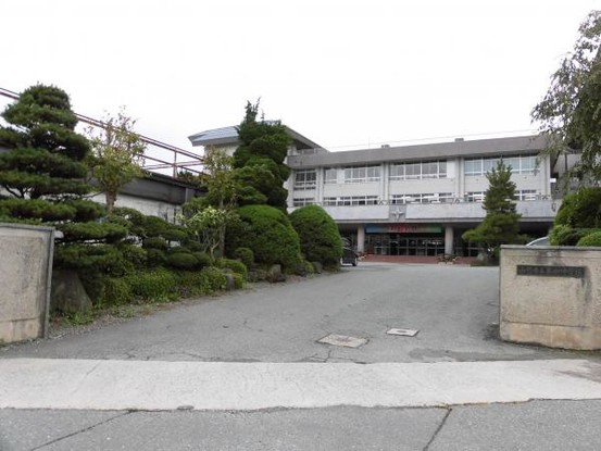detached 山形県山形市鉄砲町３丁目3-11　フェアリーテール　2-E