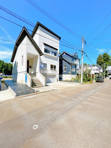 detached 新潟県小千谷市大字小粟田
地図を見る