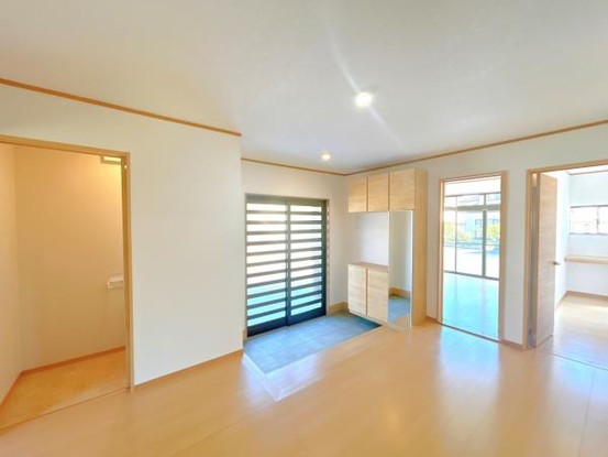 detached 新潟県三島郡出雲崎町大字川西
地図を見る