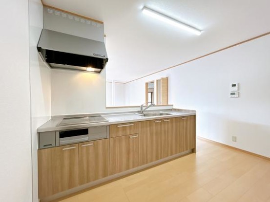 detached 新潟県三島郡出雲崎町大字川西
地図を見る