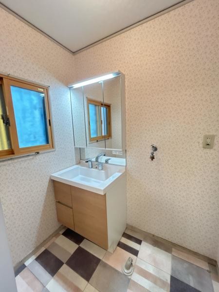 detached 栃木県小山市城北５丁目15-11 峯ビル 1階
