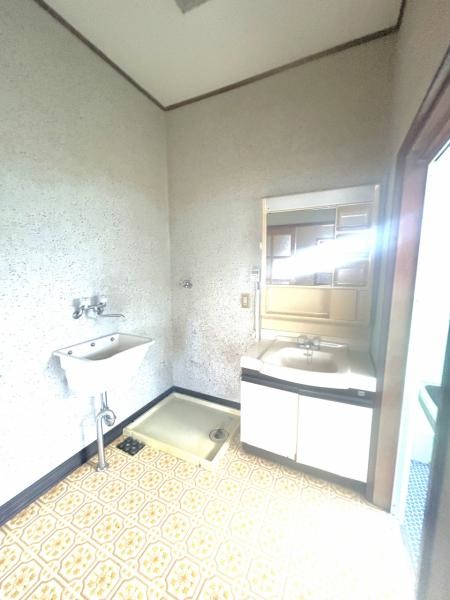 detached 栃木県小山市城北５丁目15-11 峯ビル 1階