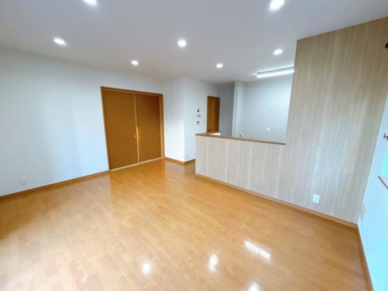 detached 栃木県小山市城北５丁目15-11 峯ビル 1階