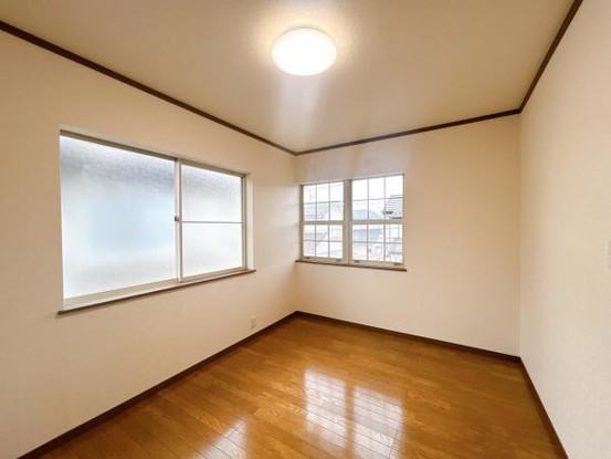 detached 栃木県小山市城北５丁目15-11 峯ビル 1階