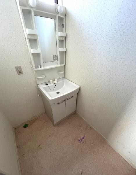 detached 栃木県小山市城北５丁目15-11 峯ビル 1階