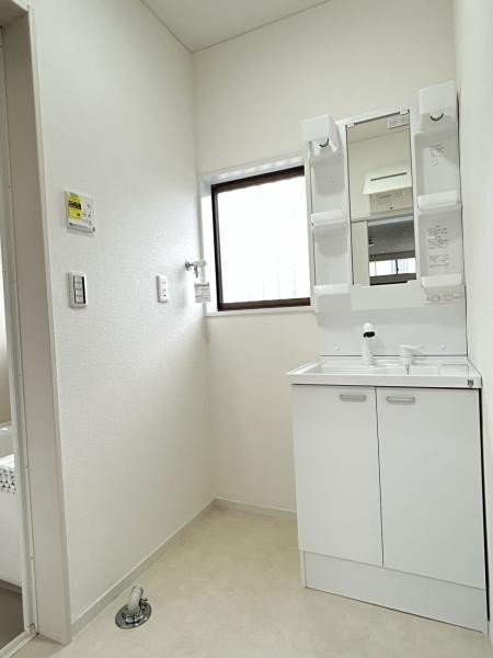 detached 埼玉県越谷市東越谷４丁目28-28