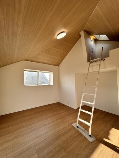 detached 埼玉県春日部市緑町２丁目
地図を見る