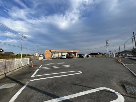 detached 埼玉県熊谷市広瀬240-3クイーンズコート1階