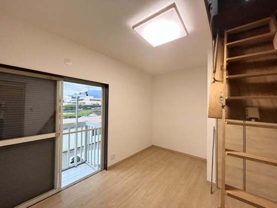 detached 山梨県韮崎市大草町上條東割
地図を見る