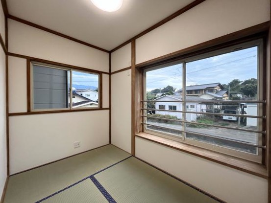 detached 山梨県韮崎市大草町上條東割
地図を見る