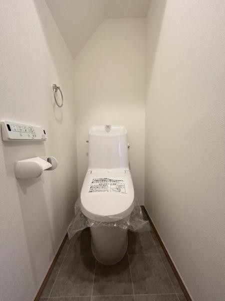 detached 山梨県韮崎市大草町上條東割
地図を見る