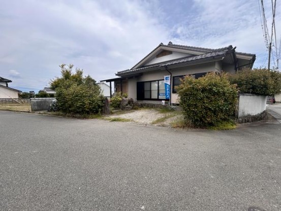 detached 山梨県韮崎市大草町下條西割
地図を見る