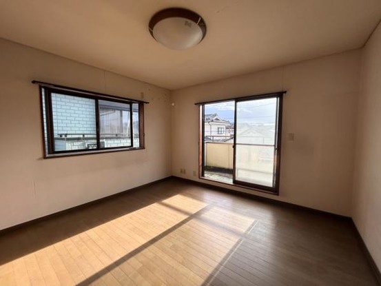 detached 山梨県甲府市国母３丁目
地図を見る