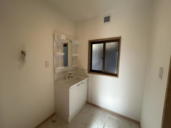 detached 長野県小諸市甲
地図を見る