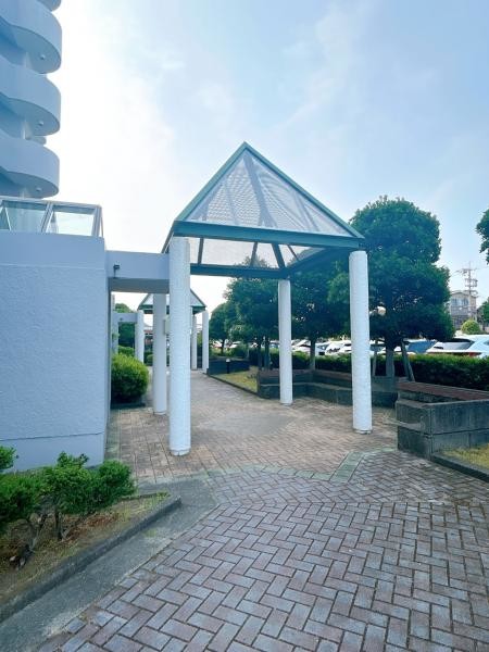 apartment 静岡県静岡市駿河区西中原２丁目
地図を見る