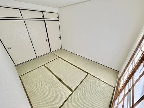 apartment 静岡県静岡市葵区大岩４丁目
地図を見る