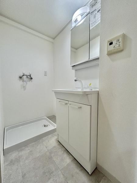 apartment 静岡県静岡市葵区大岩４丁目
地図を見る