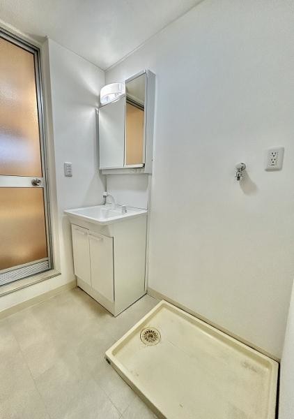 apartment 静岡県静岡市駿河区下島114蔵敷ビル２階 1号室