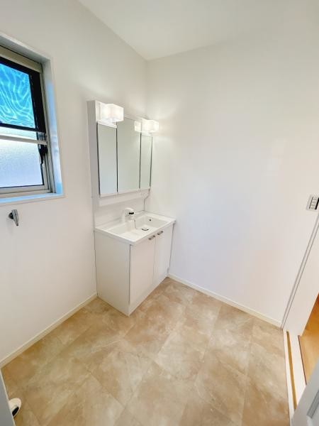 detached 静岡県磐田市小立野3番地1 遊歩道（二美ビル）1階中南