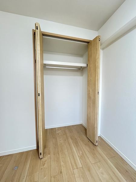 apartment 静岡県磐田市小立野3番地1 遊歩道（二美ビル）1階中南