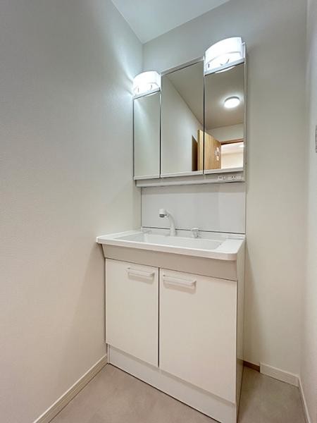 apartment 静岡県磐田市小立野3番地1 遊歩道（二美ビル）1階中南