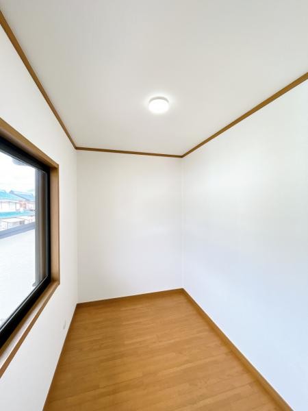 detached 岐阜県岐阜市鏡島精華１丁目3-17岐陽第一ビル7階北