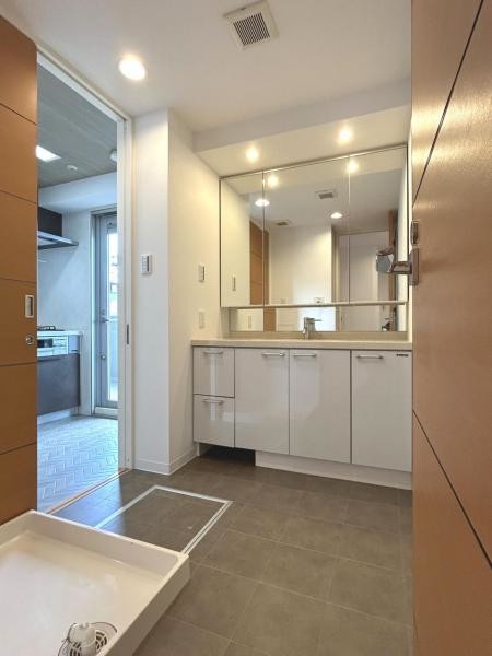 apartment 岐阜県大垣市高屋町３丁目38　エムサビル2F