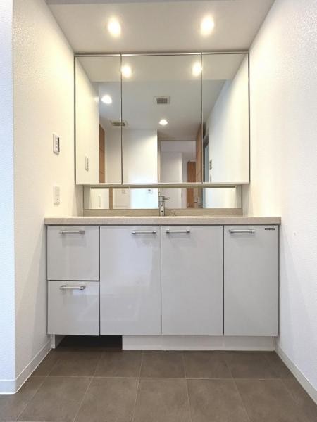 apartment 岐阜県大垣市高屋町３丁目38　エムサビル2F