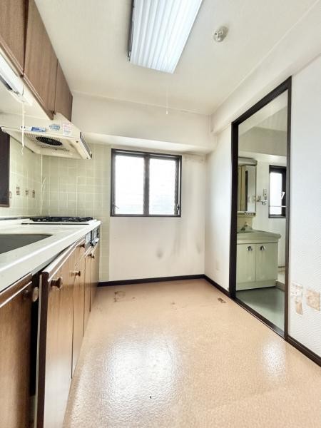 apartment 三重県松阪市下村町814-4　パークマンション101号室