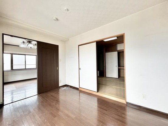 apartment 三重県松阪市下村町814-4　パークマンション101号室