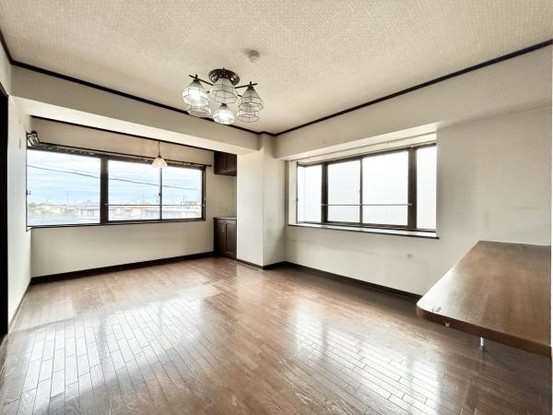 apartment 三重県松阪市下村町814-4　パークマンション101号室