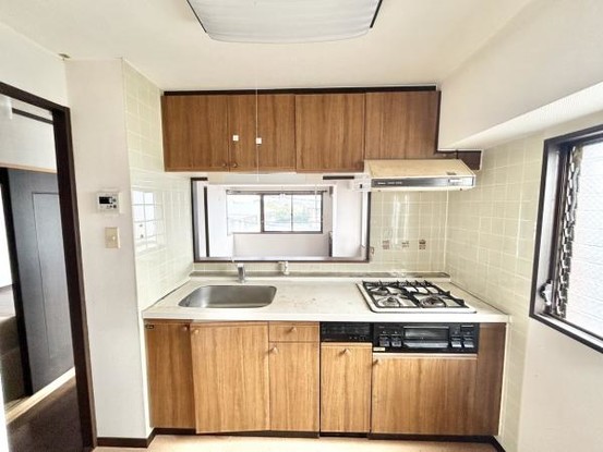 apartment 三重県松阪市下村町814-4　パークマンション101号室