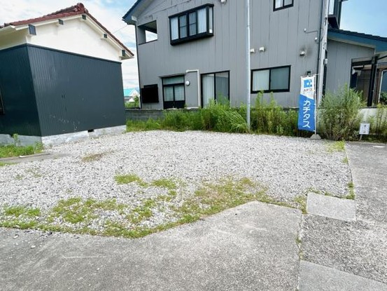 detached 富山県滑川市加島町
地図を見る