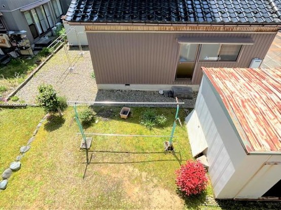 detached 富山県黒部市犬山
地図を見る