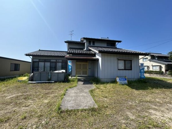 detached 富山県滑川市曲渕
地図を見る