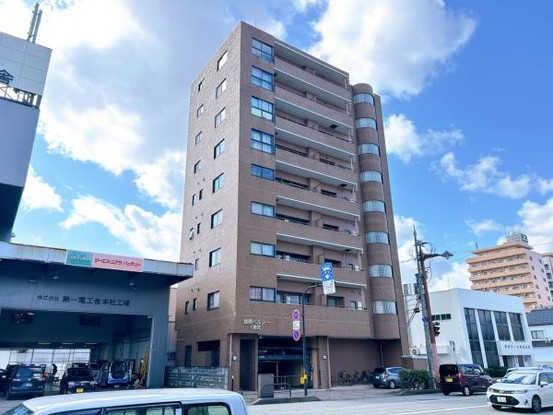 apartment 富山県富山市泉町１丁目
地図を見る