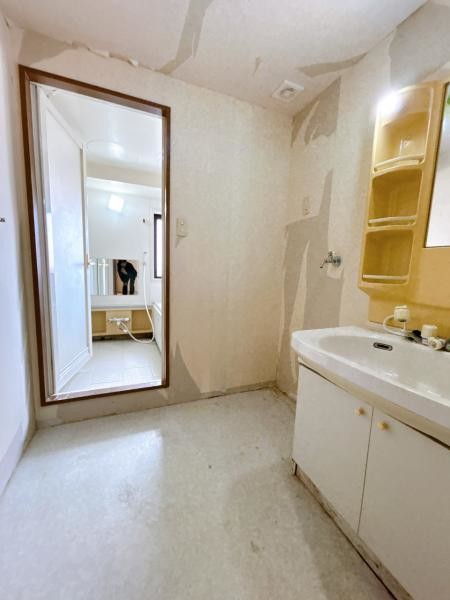 apartment 富山県富山市泉町１丁目
地図を見る