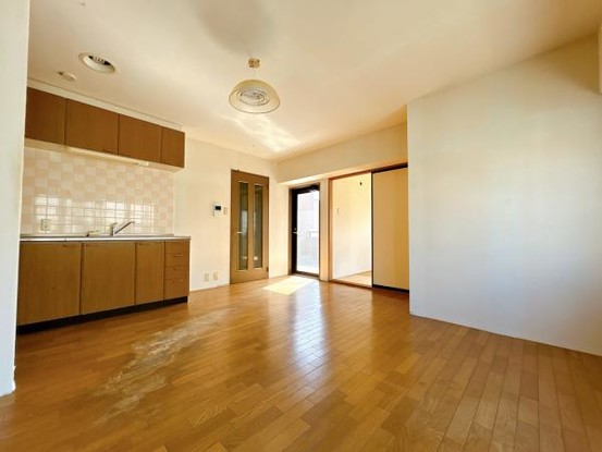 apartment 富山県富山市泉町１丁目
地図を見る