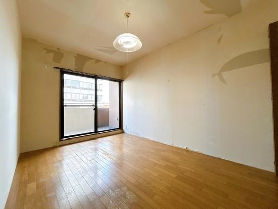 apartment 富山県富山市泉町１丁目
地図を見る