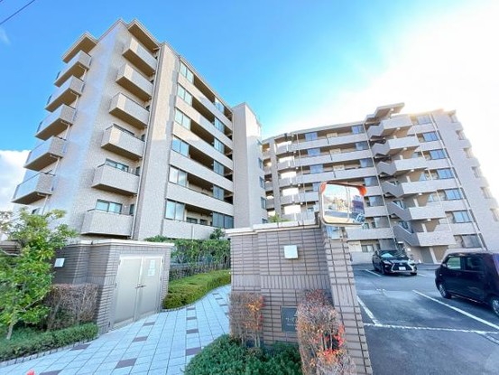 apartment 富山県富山市窪本町
地図を見る