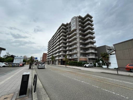 apartment 石川県金沢市芳斉１丁目
地図を見る