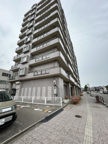 apartment 石川県金沢市芳斉１丁目
地図を見る